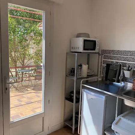 아파트 La Maison D'antonin 2 *