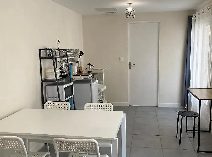 La Maison D'antonin 2 Apartment Nimes
