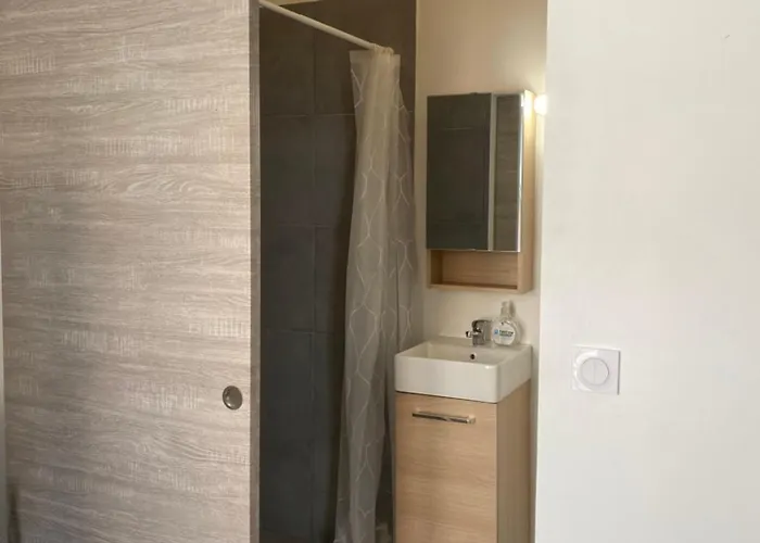 La Maison D'antonin 2 Nimes